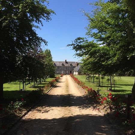 Vatteville La Gloriette Gite Situe Dans La Propriete Dun Magnifique Manoir מראה חיצוני תמונה